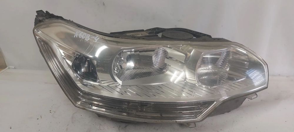 .  PRZOD PRZEDNIA LAMPA PRAWA CITROEN C5 3 X7