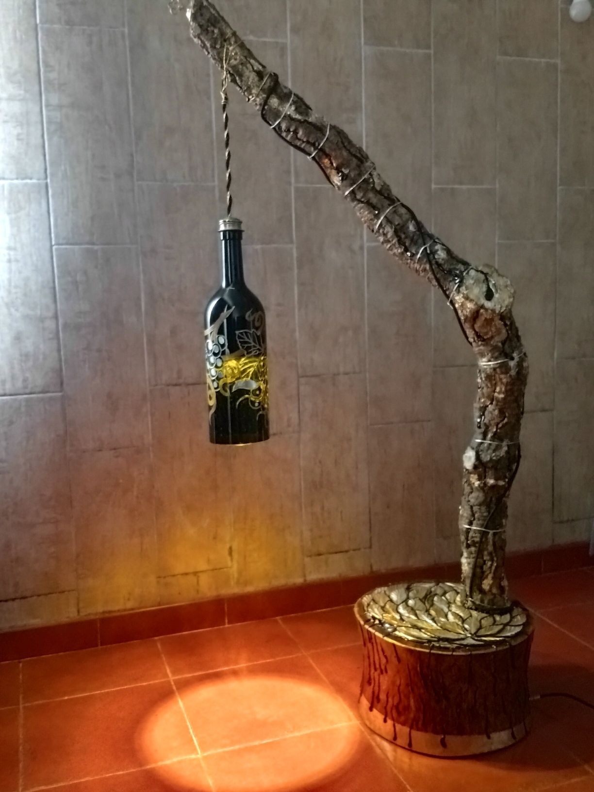 Candeeiro de pé de autor