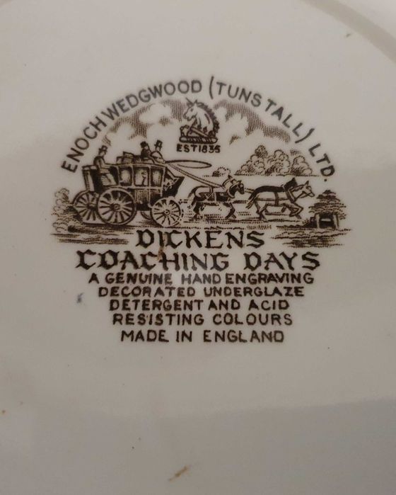 Prato Enoch Wedgwood Tuns Tall - Dickens Coaching Days 1835 - England