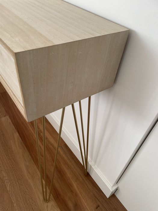 Aparador dourado Casika