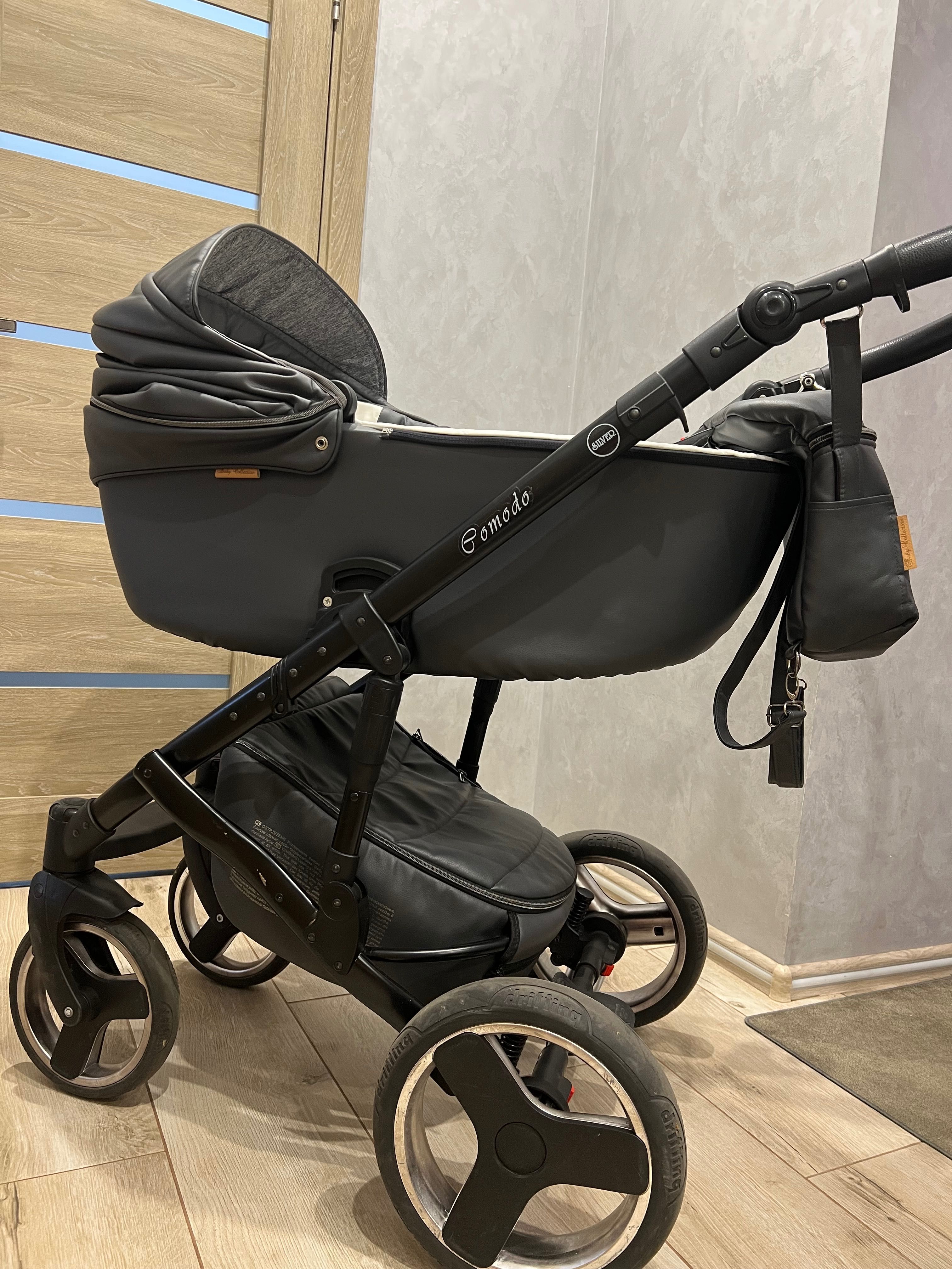 Коляска 3 в 1 Mikrus Onyx