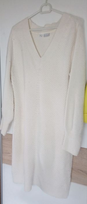 Bodyflirt Sukienka sweter dzianinowa długa biała ecru ciepła oversize