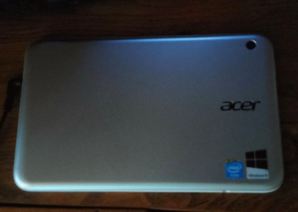 Acer iconia w3-810