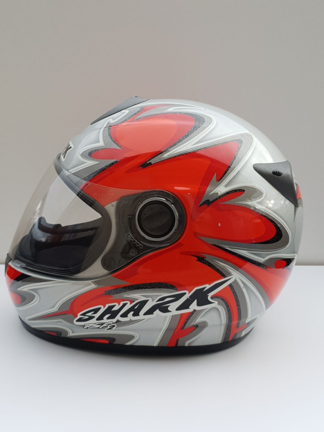 Kask na motor,skuter,markowy Shark RSF2