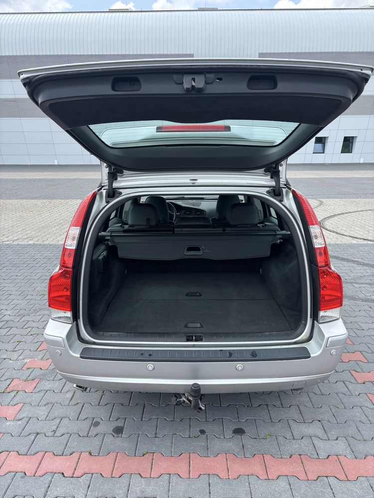 Volvo V70 2.0T 5 cylindrów 2007r
