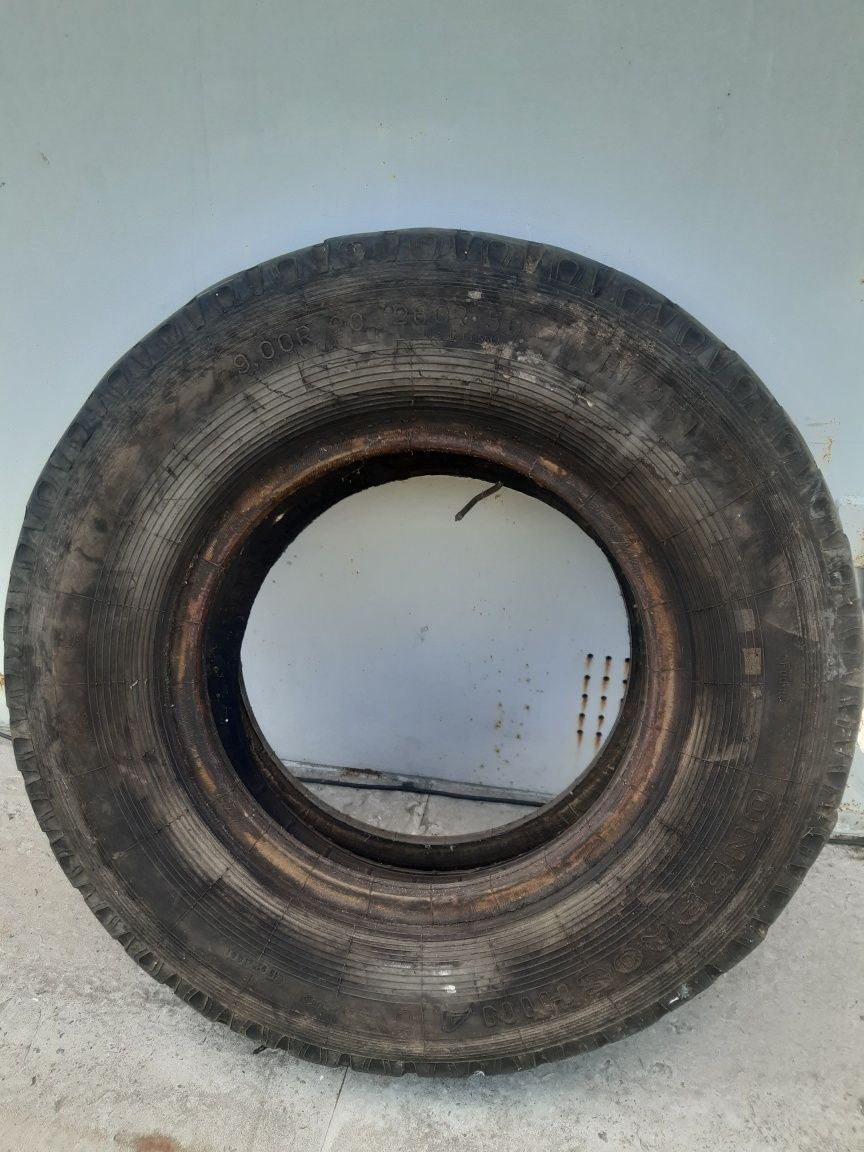 Шина, резина, покришка "КАМАЗ"  9.00R 20/260R 508