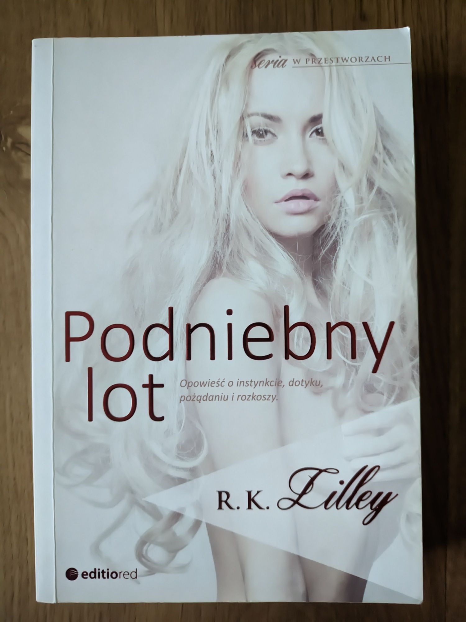 Podniebny lot - R.K. Lilley