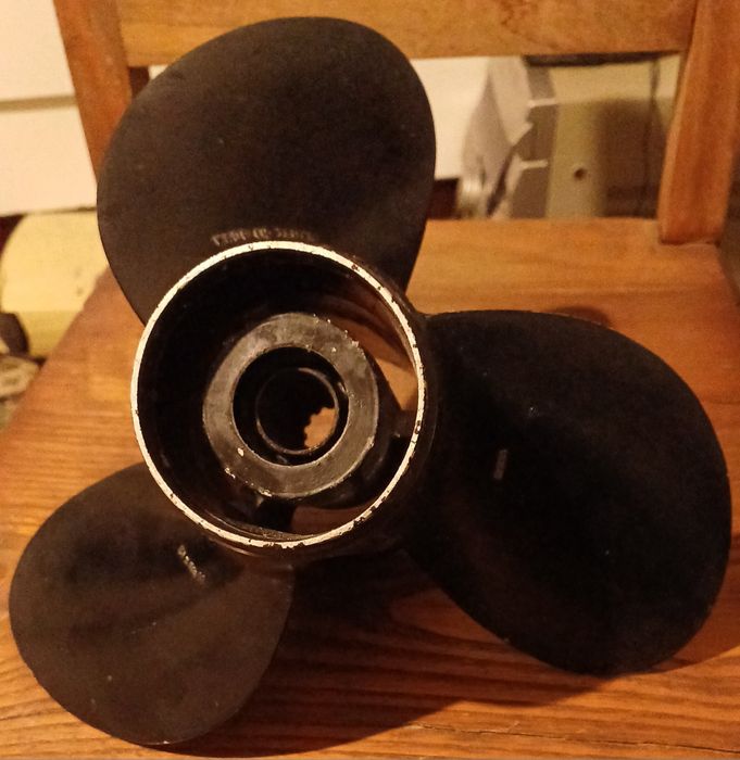 Hélice  Suzuky para motor DF 50 cv.