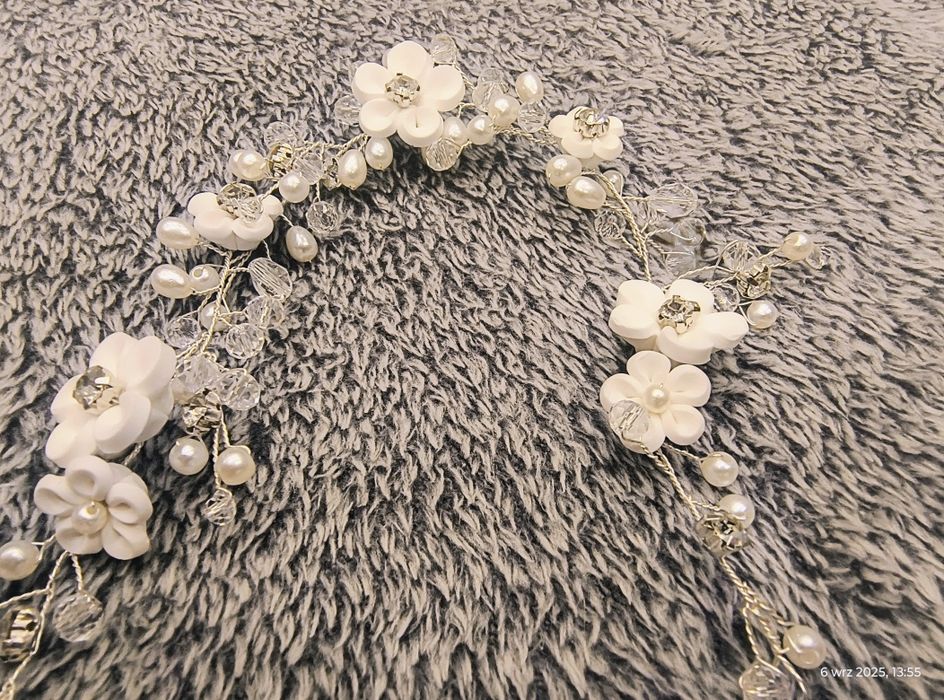 Ozdoba do włosów ślub komunia srebrna kwiaty cyrkonie