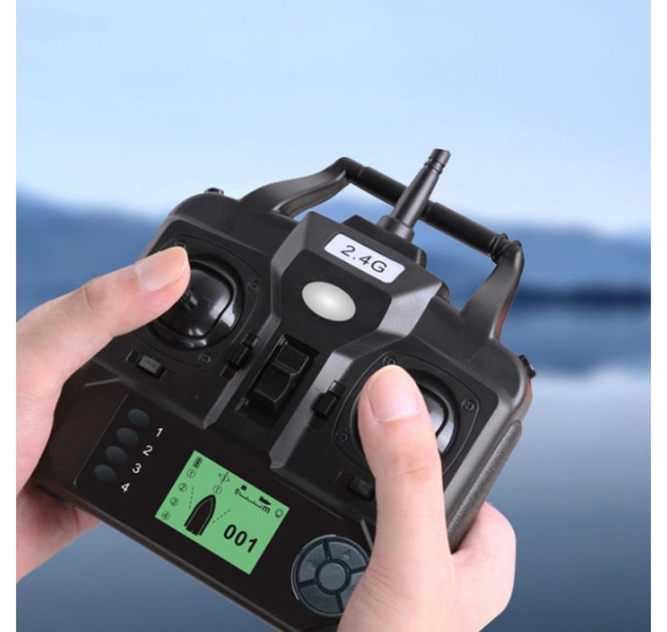 Кораблик для риболовлі радіокерований Stenson Q7 D16B NEW