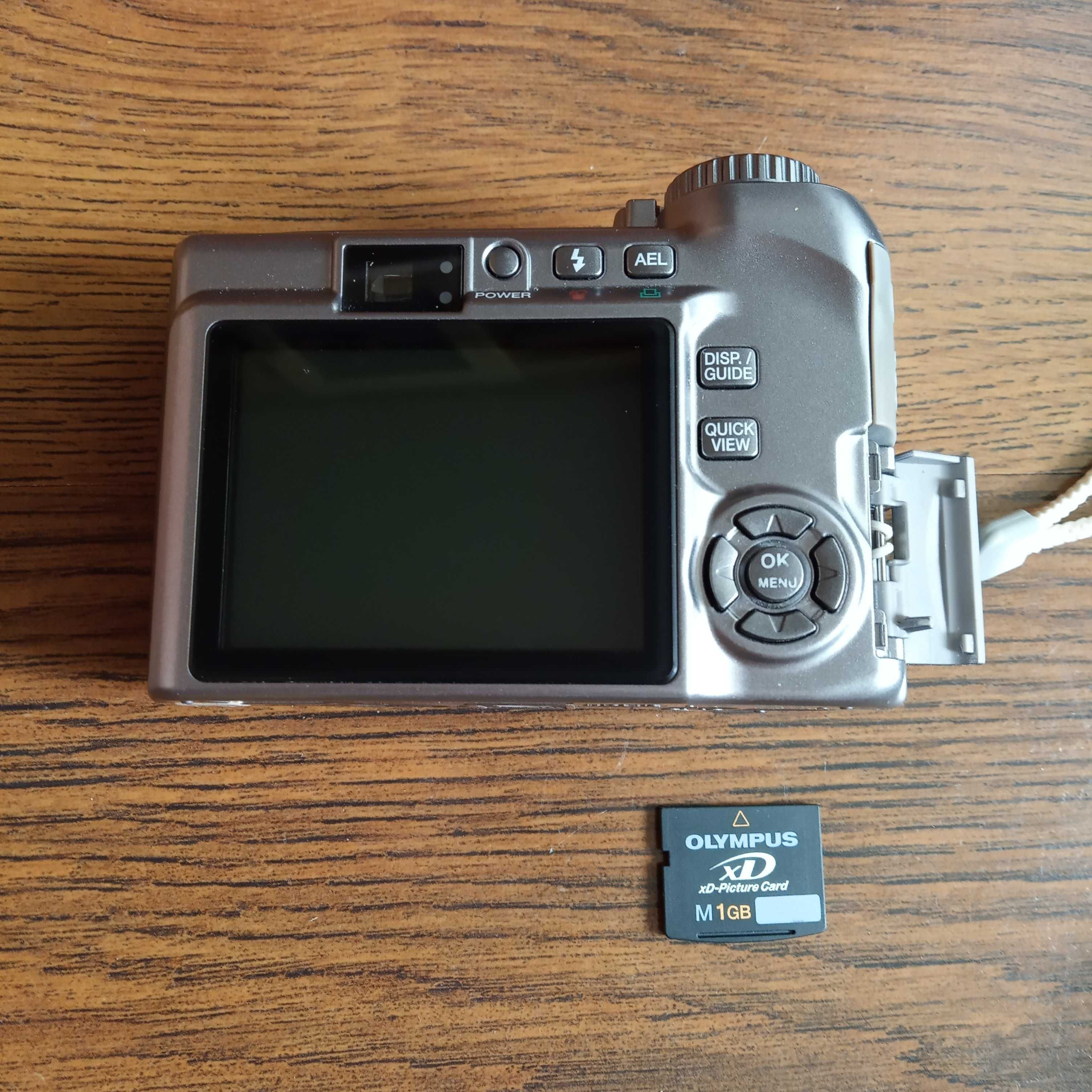 Цифровой фотоаппарат Olympus SP-310