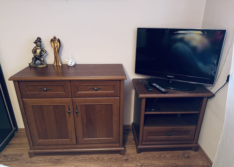 Meble do pokoju brąz lustro komoda lozko