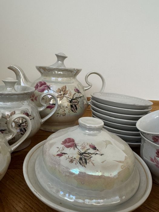 Сервіз/набір посуду із вставками перлини