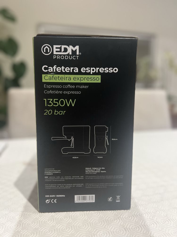 Máquina de café EDM
