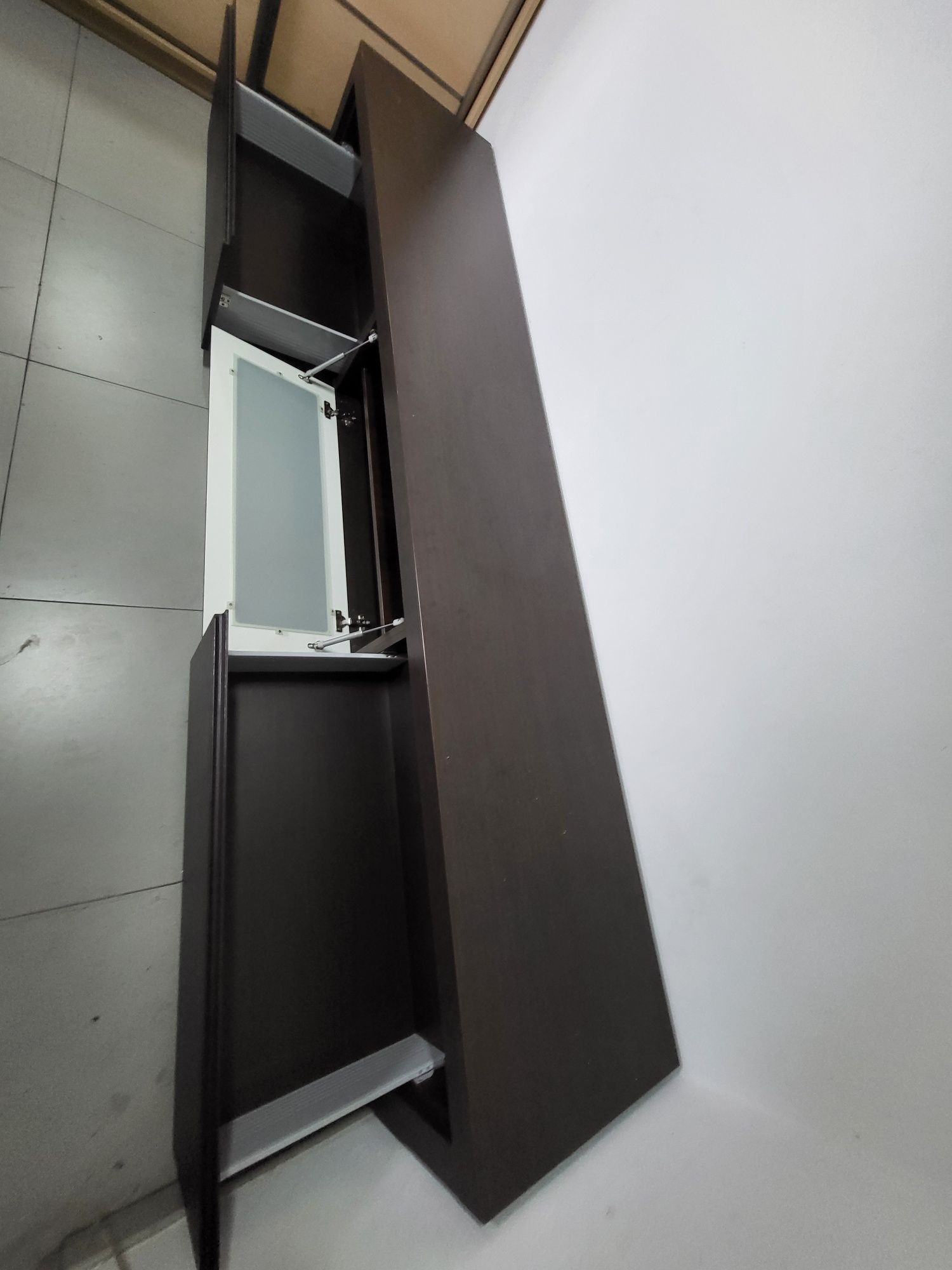 Stolik pod telewizor