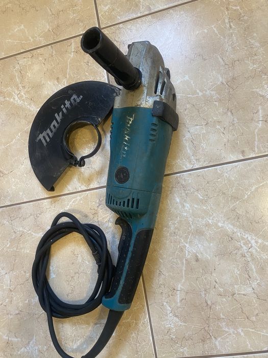 Szlifierka kątowa Makita 2200W