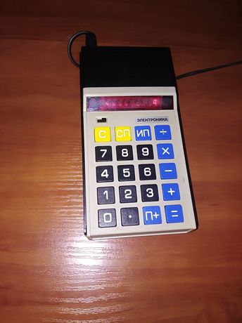 Продам калькулятор СССР
