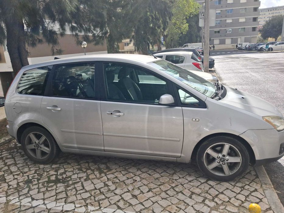 Carro impecável em muito bom estado