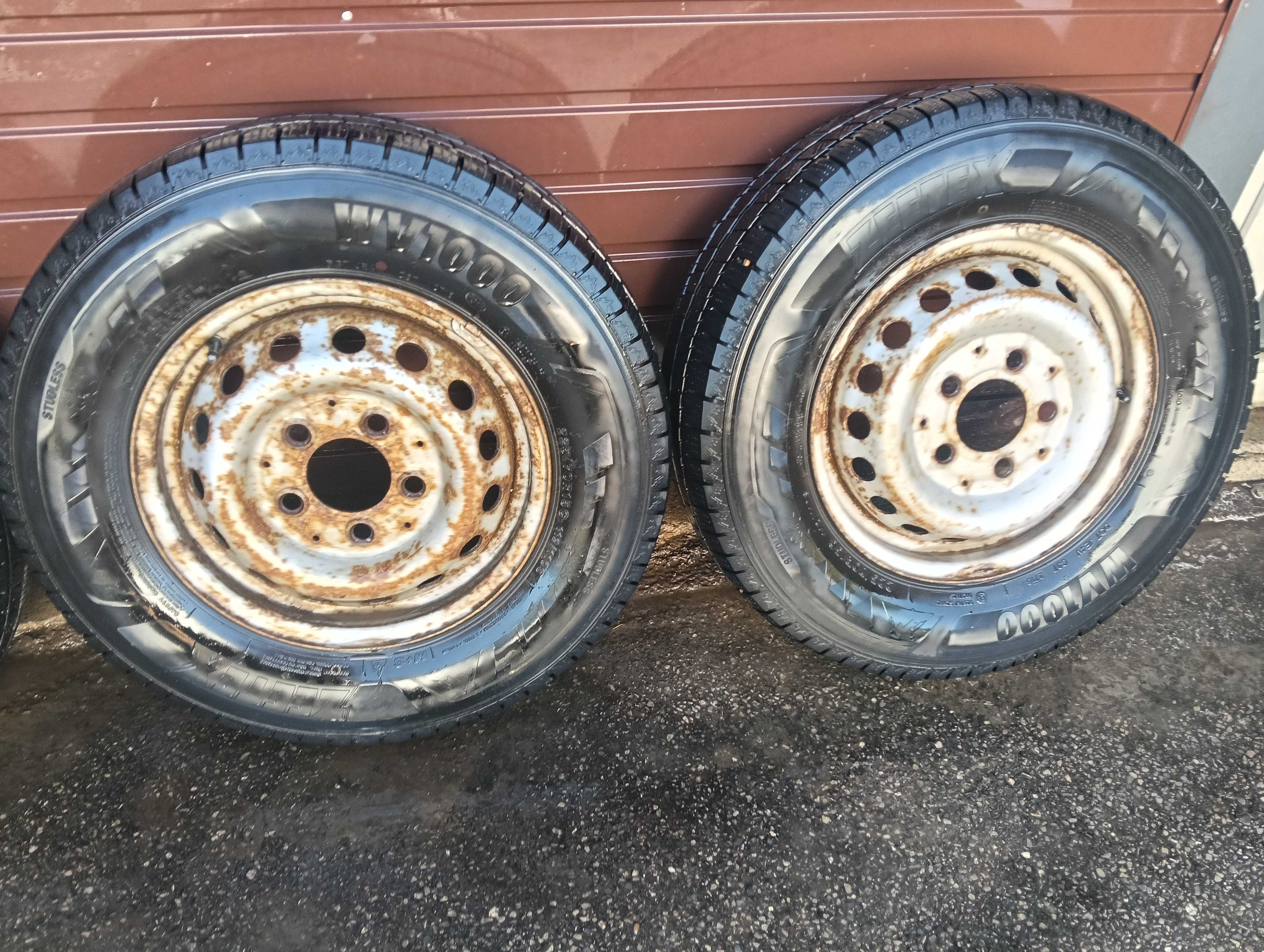 Koła Zimowe Volkswagen LT /Sprinter Wielosezon 225/70R15C Pirelli