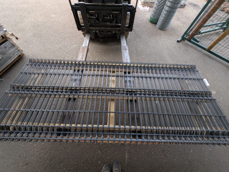 Painel de vedação NOVO EM FABRICA COM OS POSTES