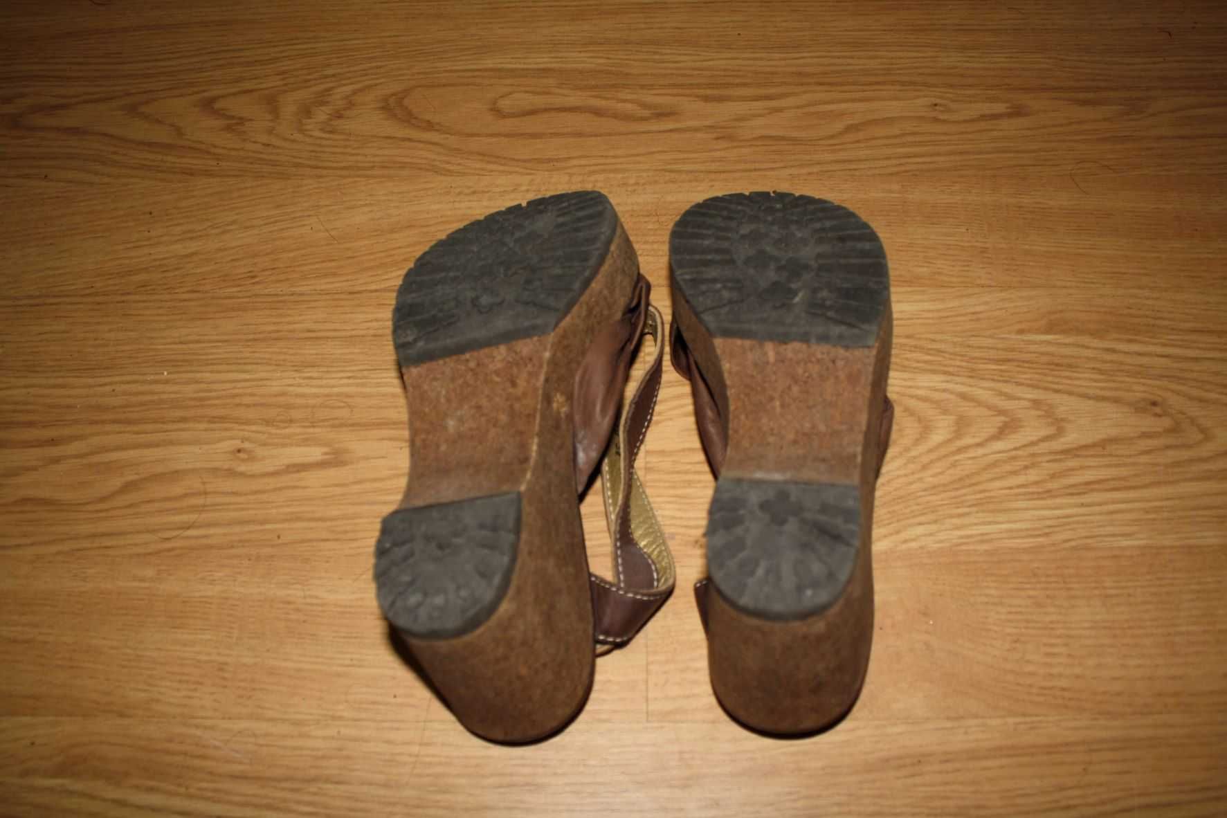 Sandálias de senhora