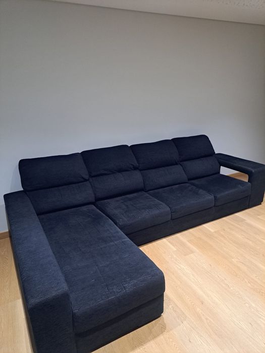 Sofá com chaise longue