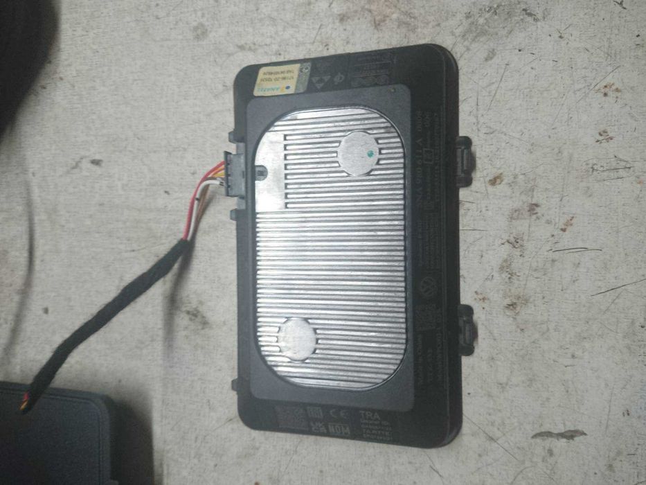 Безпровідна зарядка VAG 5NA980611