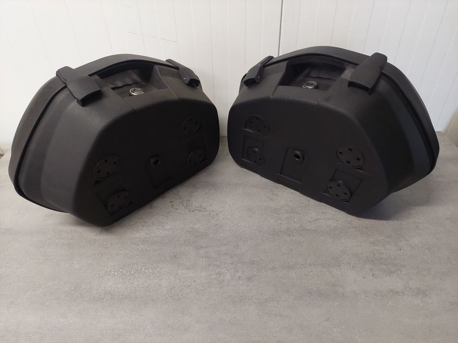 Kufer kufry centralny boczny boczne  honda kawasaki suzuki Yamaha  sym