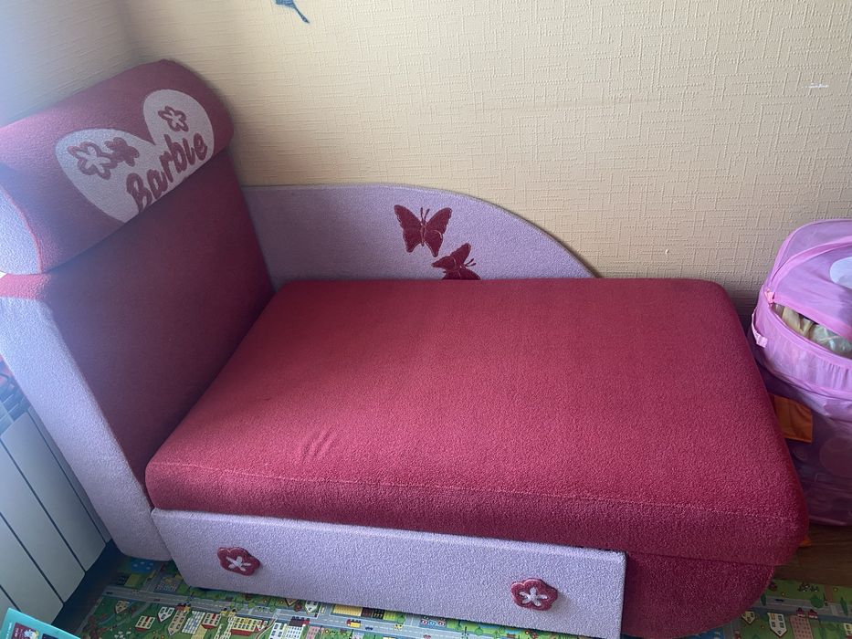 Дитячий диван ліжко