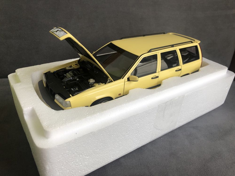 Volvo 850 T-5R Estate Autoart Millennium 1/18 raty:)