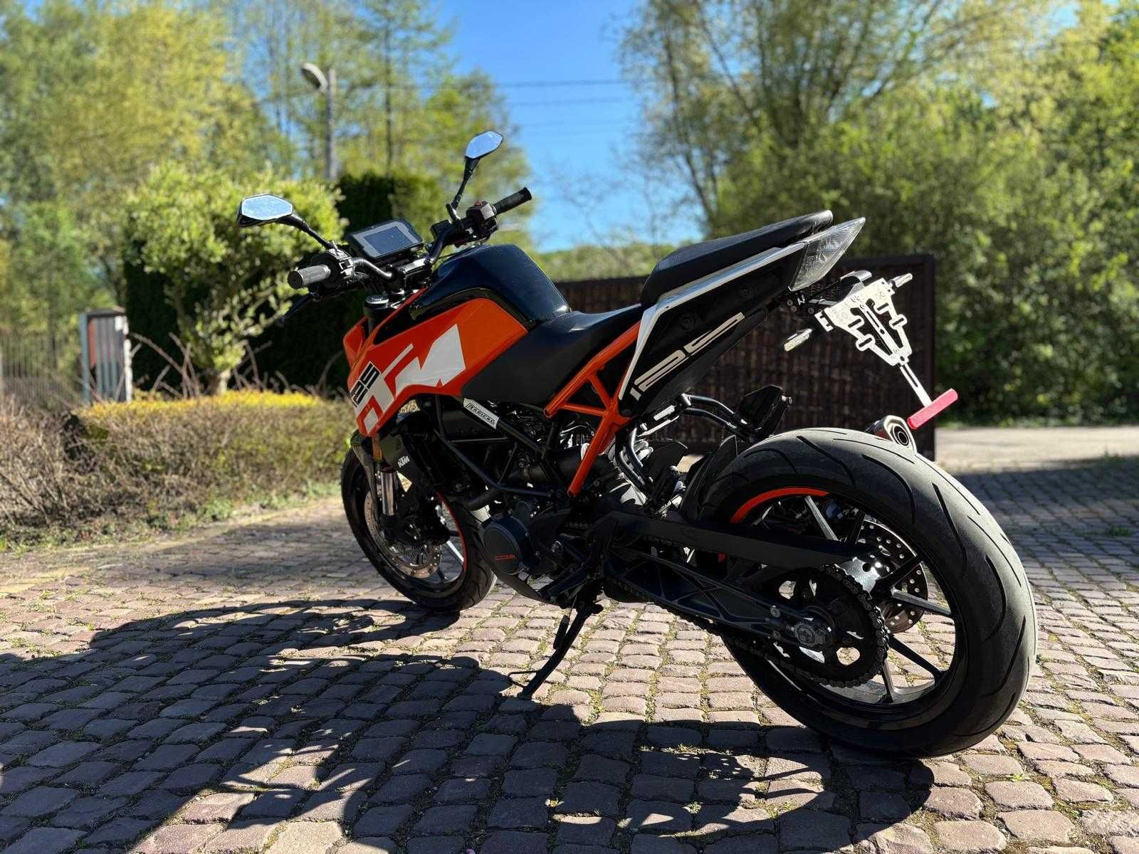 KTM DUKE 125, Kat. A1/B, Motocykl 125cm3! (YZF CBR MT)