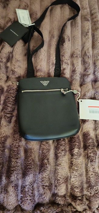 Продам сумку армани