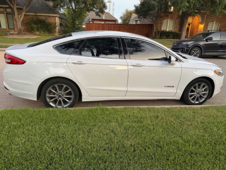 Ford Fusion      2018