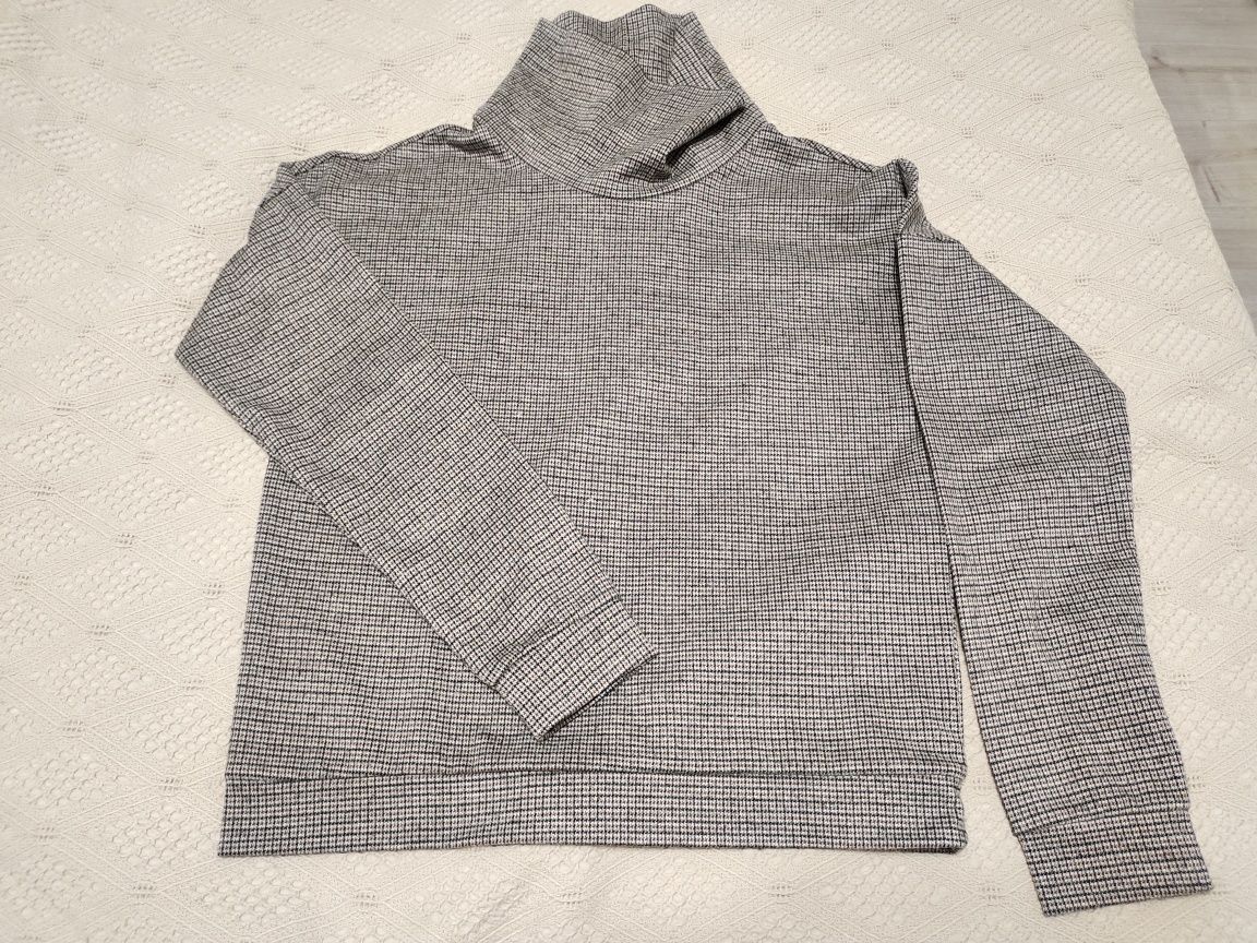 Продам светр розмір s