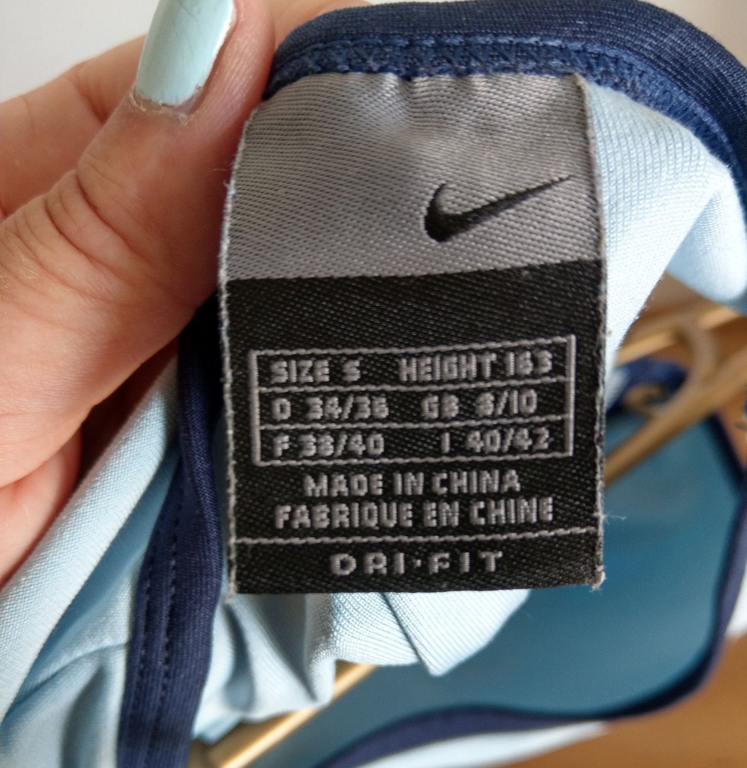 Oryginalny top krótki Nike, koszulka, T-shirt sportowy.