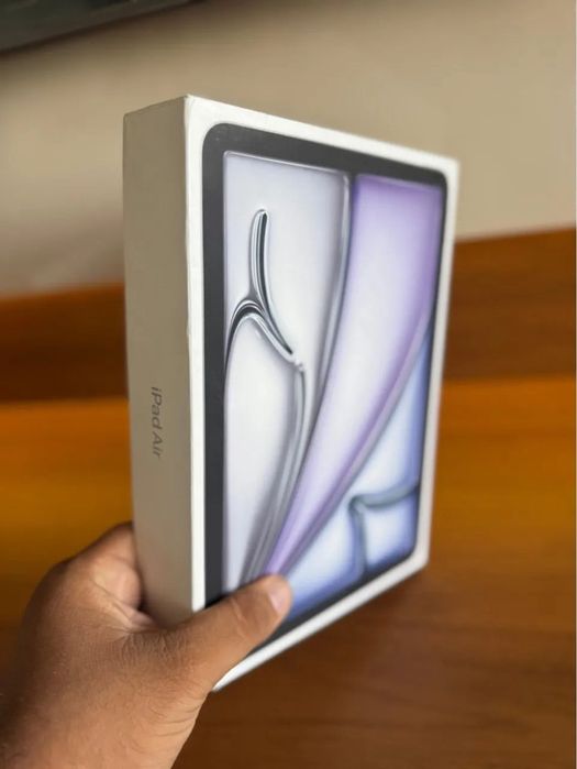 Apple iPad Air 11 - M3 - Selado