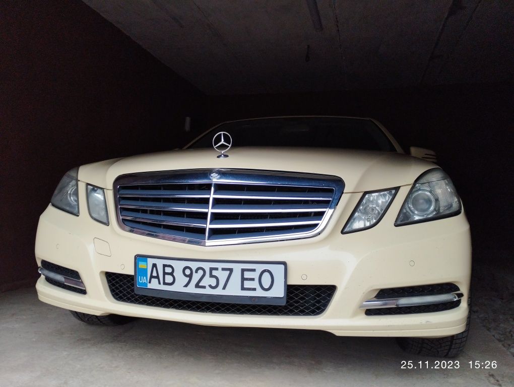 Mersedes W212 E200