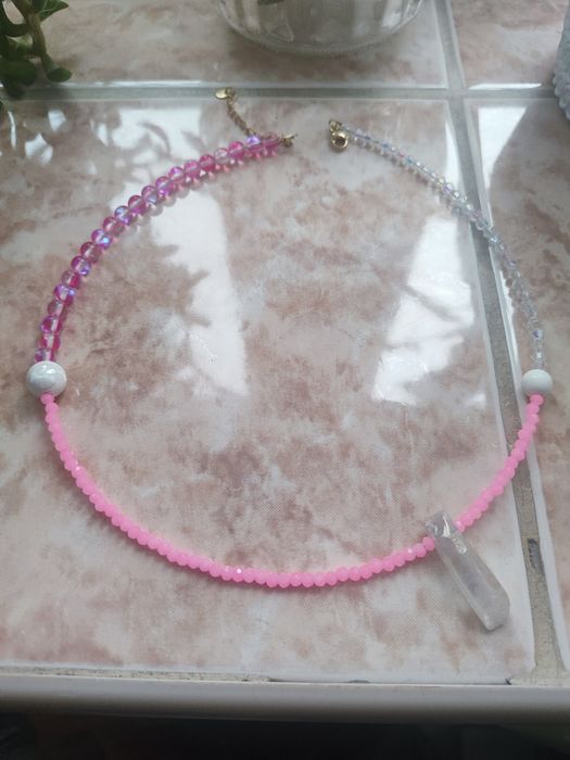 Naszyjnik różowy biały kryształ górski