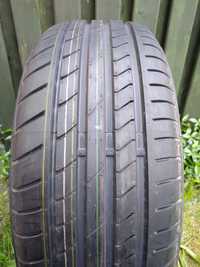 205/55/16  Dunlop Sport BluResponse     8mm/2014