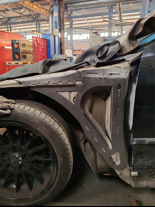 Wzmocnienie fartucha BMW E36 błotników boczne drift SWAGIER rozpórka