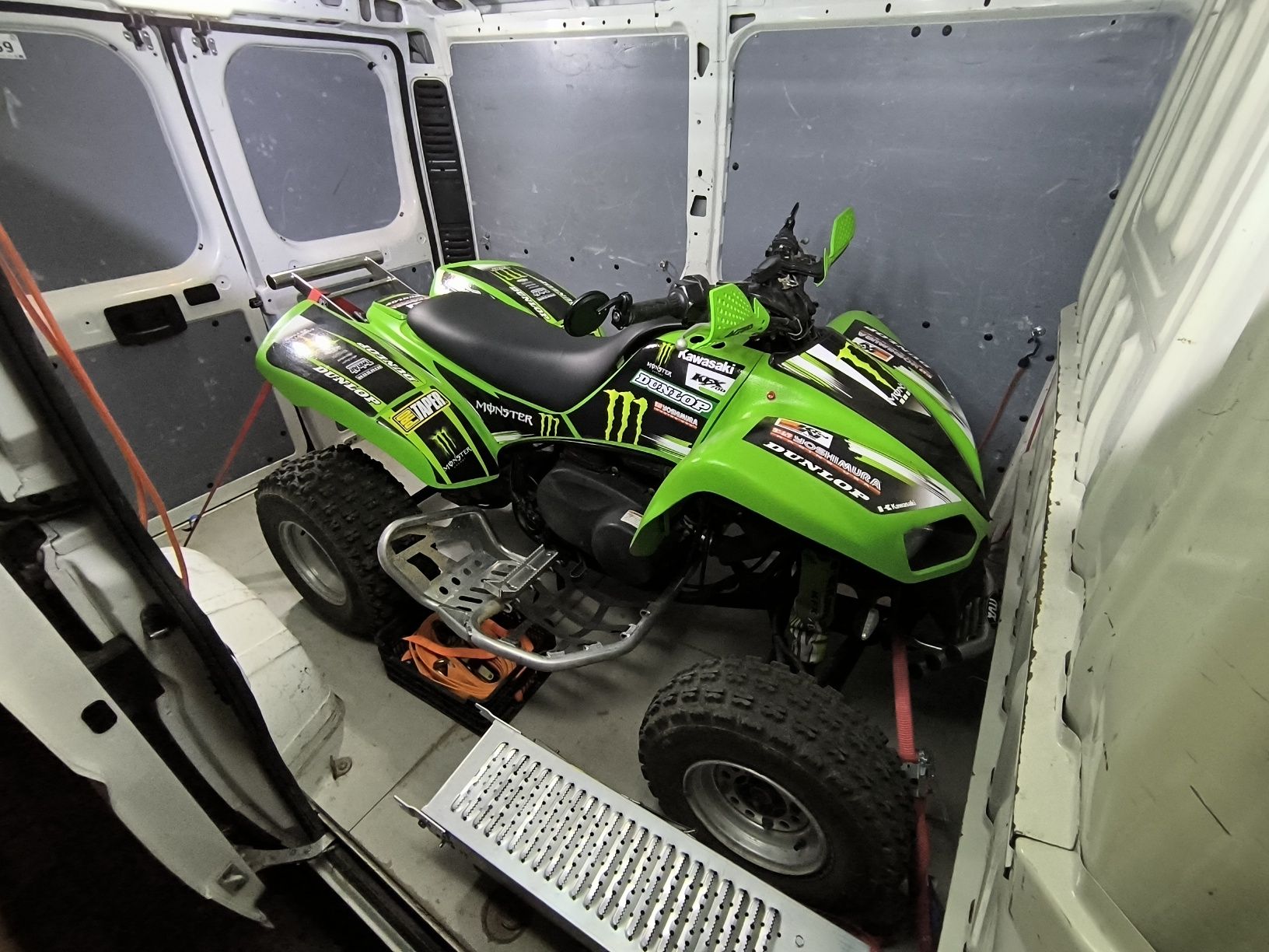 Transport towarów, motocykli, wypożyczę busa