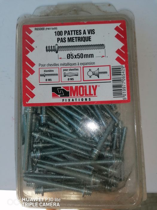 Vende se caixas de parafusos