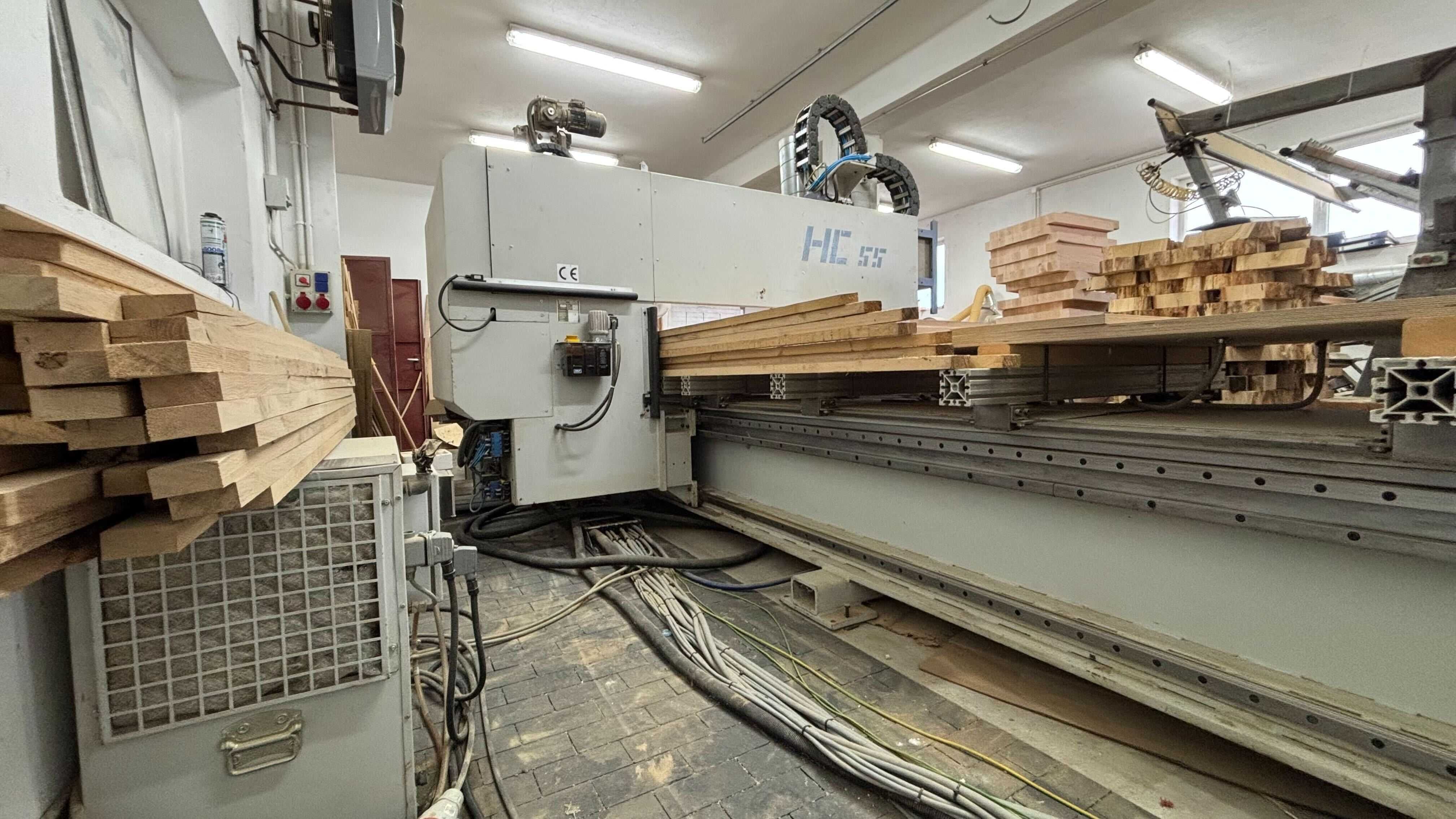 Centrum obróbcze CNC Maka HC 55 - Idealne do mebli, schodów i drzwi!