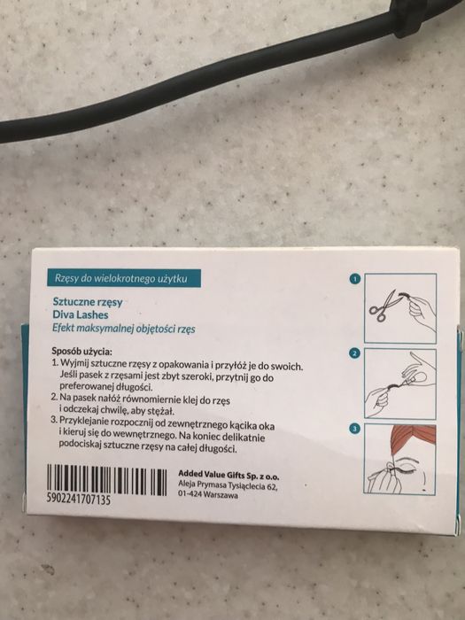 Nowe sztuczne rzęsy kontigo