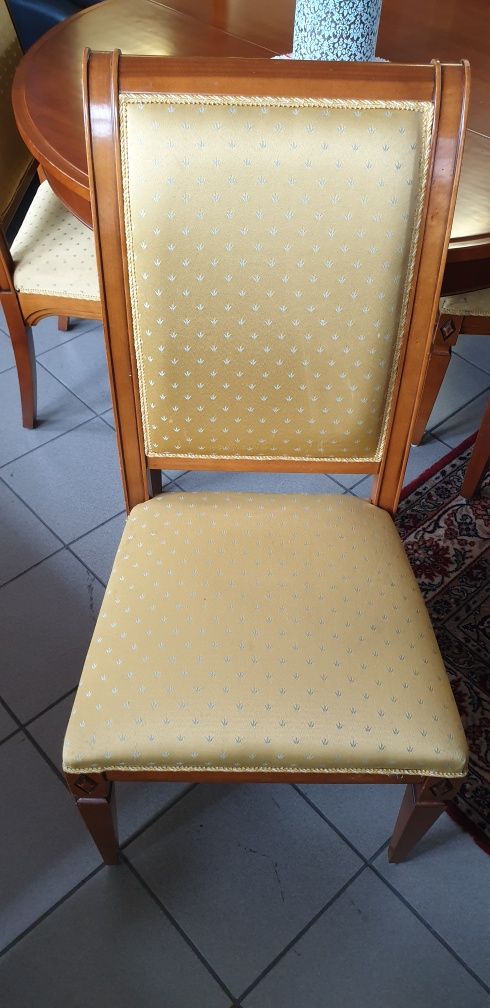 Stół okrągły rozkładany z krzesłami
