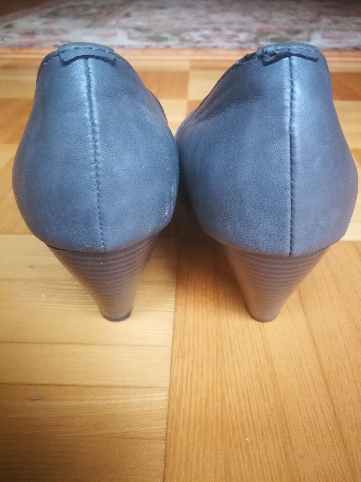 Buty damskie czółenka skórzane r. 40