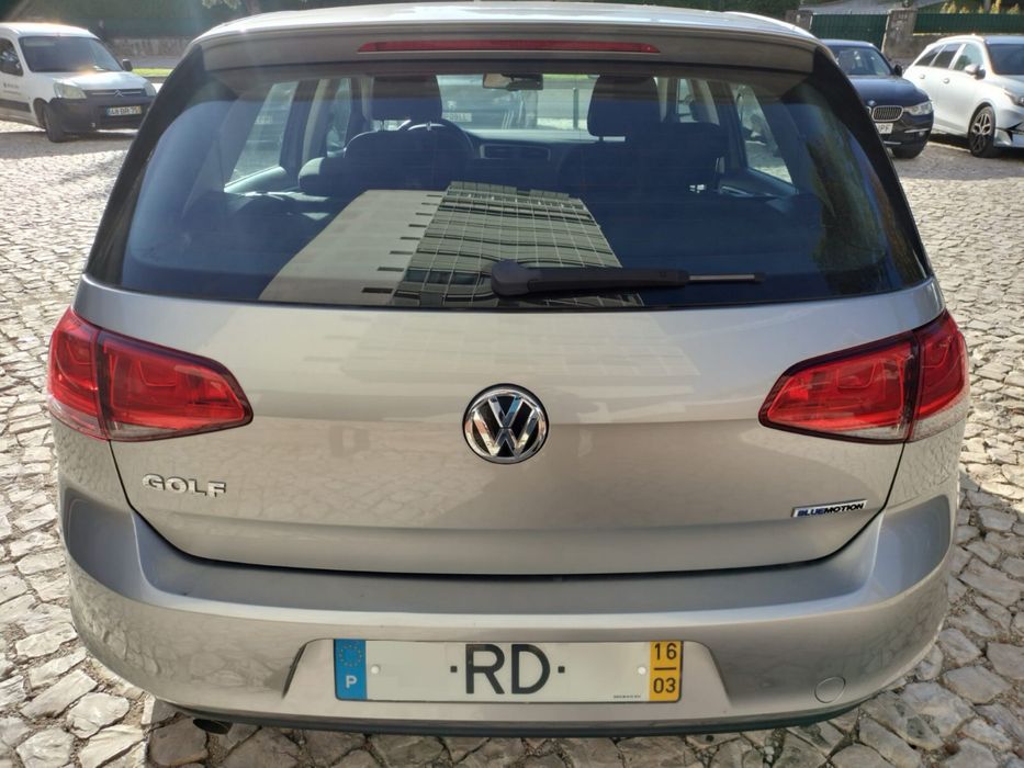 Volkswagen GOLF 1.6 TDI Confortline Bluemotion cx6 5P Cinza