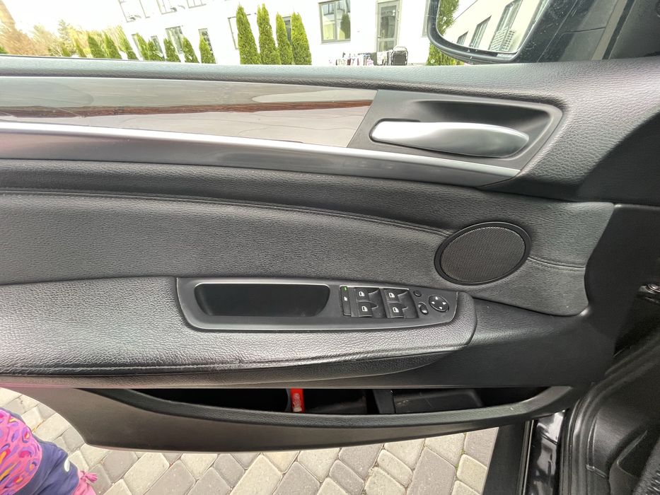 Автомобіль BMW X5