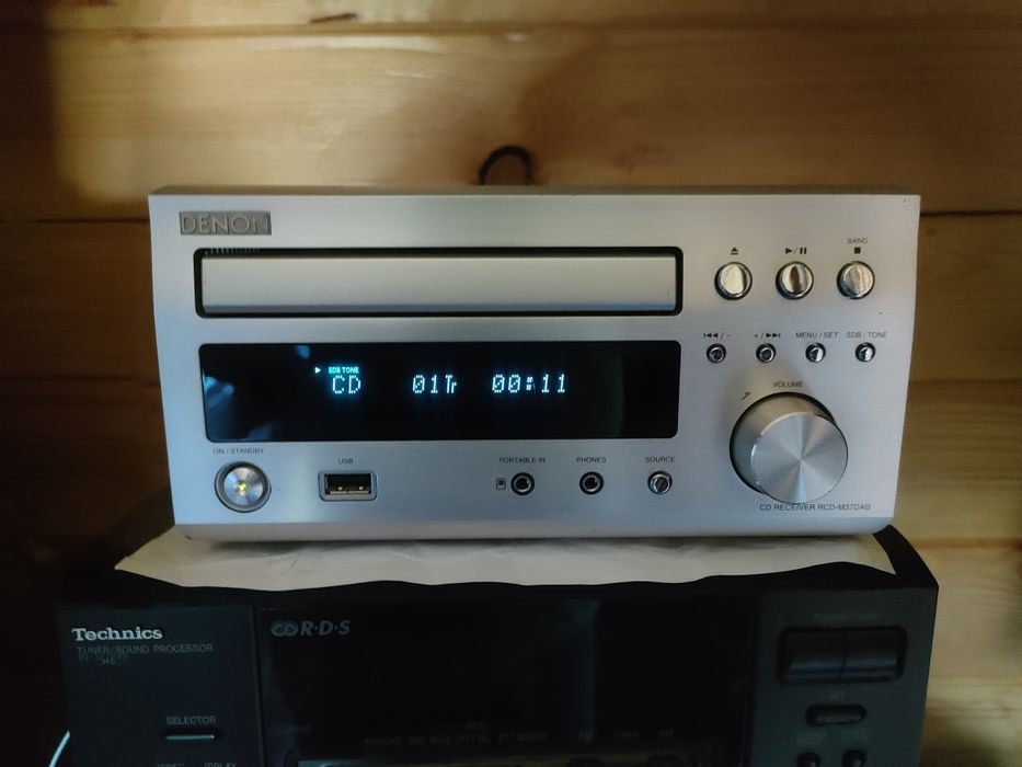 Amplituner CD Denon RCD-M37 DAB
