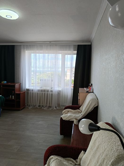 Продам 1 квартиру,  косметичний ремонт, вул.6Грудня 135